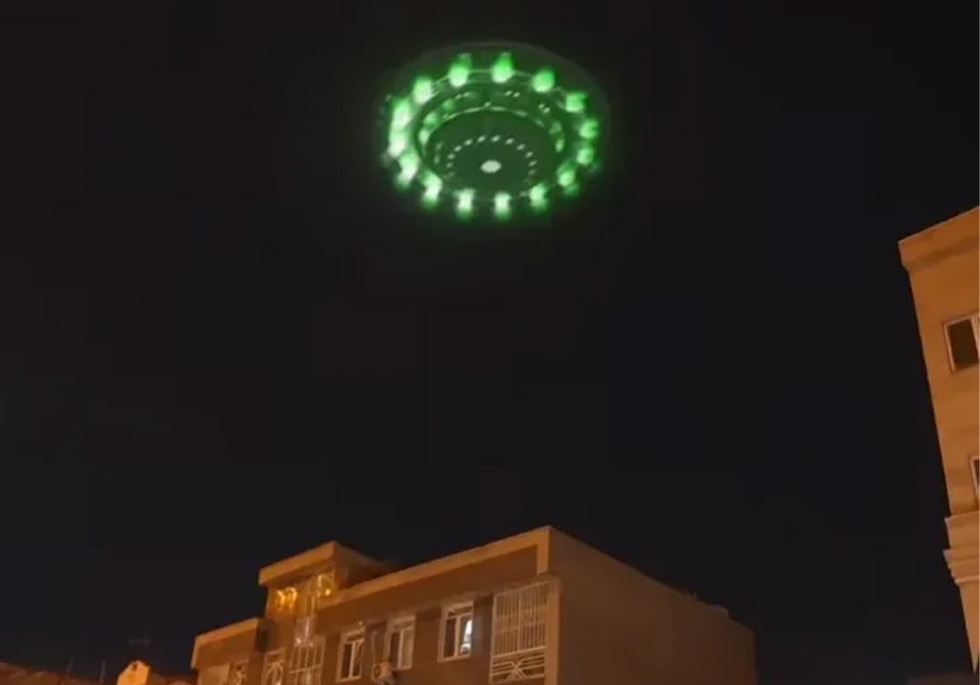 UFO Seen Flying Over The City Of Tehran, Iran